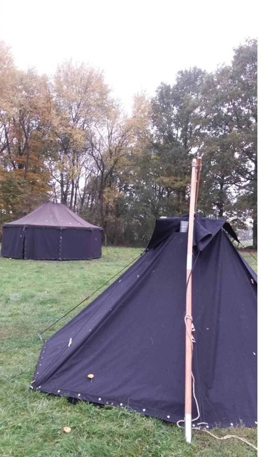 4er Jurte mit 4 Meter Durchmesser auf einer Wiese